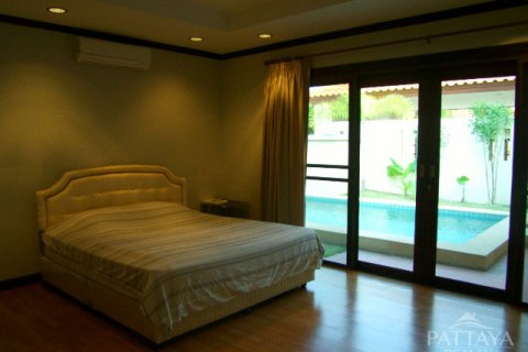 Casa de 3 dormitorios en Pattaya, Tailandia № 45556 - foto 17