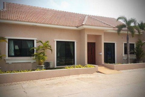 Casa de 3 dormitorios en Pattaya, Tailandia № 45530