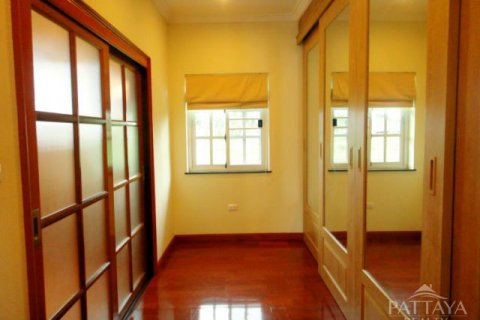 Casa de 3 dormitorios en Pattaya, Tailandia № 45554 - foto 8