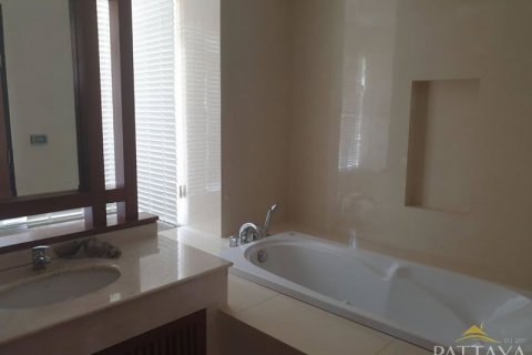 Casa de 5 dormitorios en Pattaya, Tailandia № 45522 - foto 14