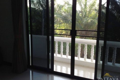 Casa de 3 dormitorios en Pattaya, Tailandia № 45477 - foto 5