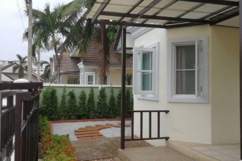 Casa de 3 dormitorios en Pattaya, Tailandia № 45541 - foto 15