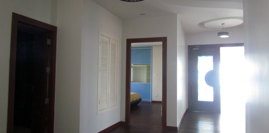 Condominio de 2 dormitorios en Jomtien Beach, Pattaya, Tailandia № 45286