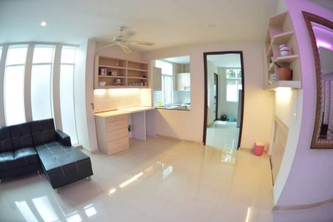 Casa de 7 dormitorios en Pattaya, Tailandia № 45488 - foto 12