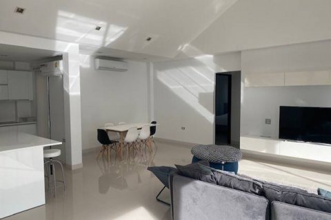 Casa de 3 dormitorios en Pattaya, Tailandia № 45463 - foto 15
