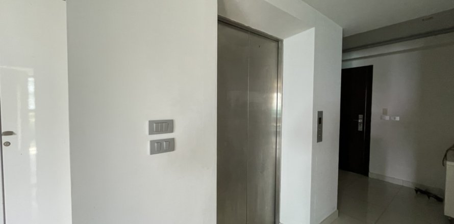 Condominio de 2 dormitorios en Pattaya, Tailandia en Wong Amat Tower № 45677