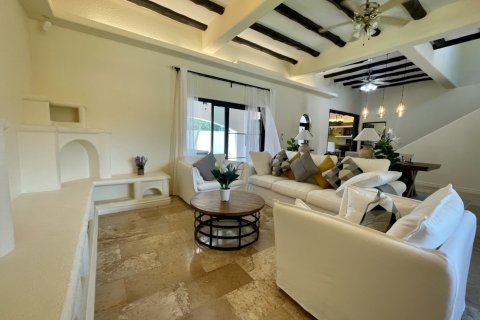 Casa de 5 dormitorios en Pattaya, Tailandia № 45546 - foto 14