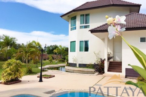 Casa de 3 dormitorios en Pattaya, Tailandia № 45499 - foto 3