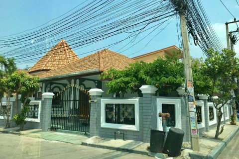 Casa de 3 dormitorios en Pattaya, Tailandia № 45544 - foto 4