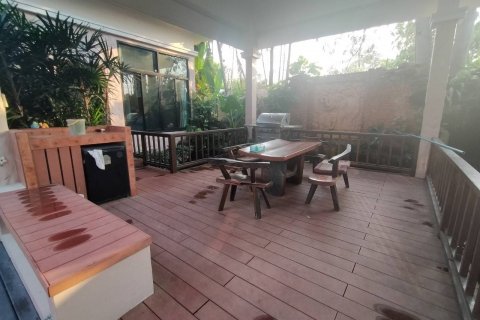Casa de 3 dormitorios en Pattaya, Tailandia № 45557 - foto 7