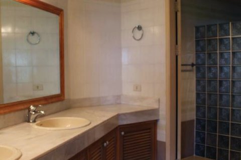 Condominio de 2 dormitorios en Pattaya, Tailandia № 45011 - foto 5
