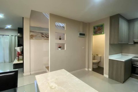 Casa de 3 dormitorios en Pattaya, Tailandia № 22251 - foto 5