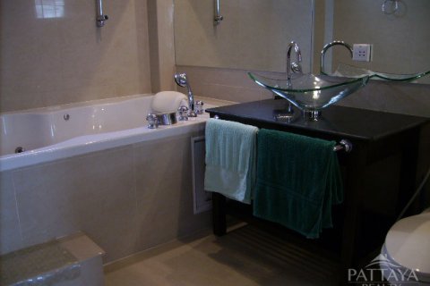 Casa de 3 dormitorios en Pattaya, Tailandia № 45428 - foto 11