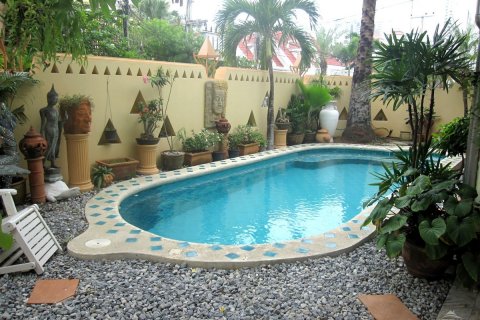 Casa de 3 dormitorios en Jomtien Beach, Pattaya, Tailandia № 45495 - foto 5