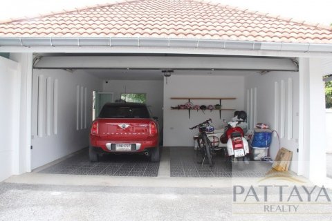 Casa de 4 dormitorios en Pattaya, Tailandia № 45519 - foto 19