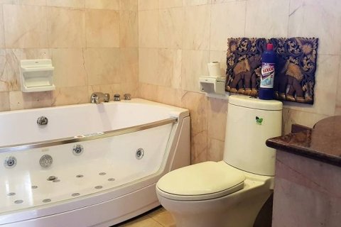 Casa de 5 dormitorios en Pattaya, Tailandia № 45526 - foto 6