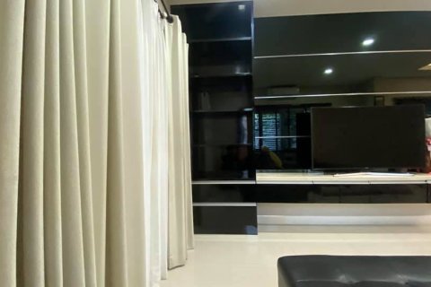 Casa de 3 dormitorios en Pattaya, Tailandia № 22251 - foto 7