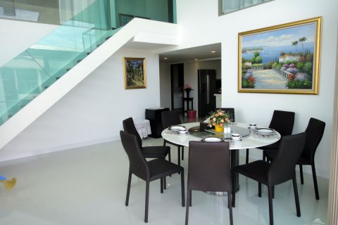 Condominio de 4 dormitorios en Pattaya, Tailandia № 45303 - foto 11