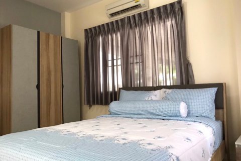 Casa de 5 dormitorios en Pattaya, Tailandia № 45542 - foto 18