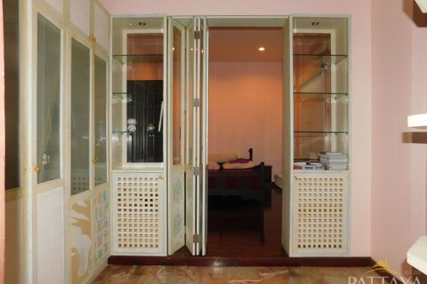 Casa de 3 dormitorios en Pattaya, Tailandia № 45476 - foto 29
