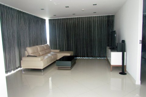 Condominio de 2 dormitorios en Pattaya, Tailandia № 45315 - foto 7