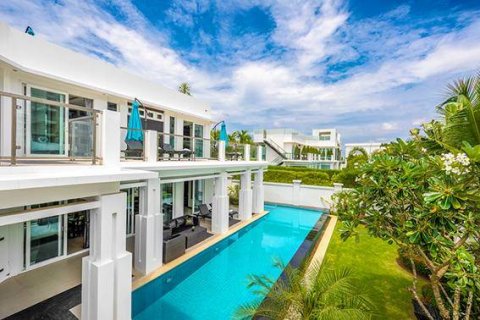 Casa de 5 dormitorios en Jomtien Beach, Pattaya, Tailandia № 45439 - foto 5