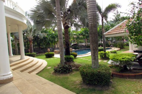 Casa de 3 dormitorios en Pattaya, Tailandia № 45435 - foto 7