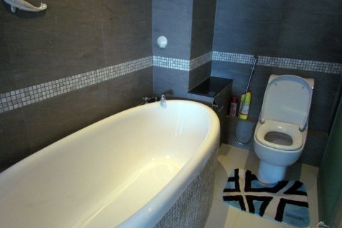 Condominio de 2 dormitorios en Pattaya, Tailandia № 45312 - foto 7