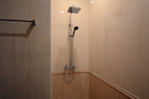 Casa de 4 dormitorios en Pattaya, Tailandia № 45497 - foto 3