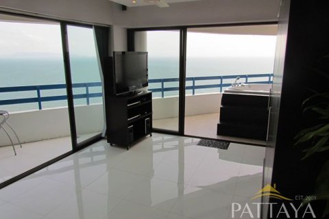 Condominio de 2 dormitorios en Jomtien Beach, Pattaya, Tailandia № 45224 - foto 28