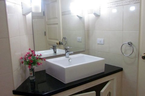 Condominio de 2 dormitorios en Pattaya, Tailandia № 45008 - foto 13