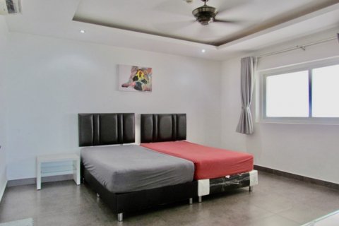 Condominio de 2 dormitorios en Pattaya, Tailandia № 45158 - foto 15