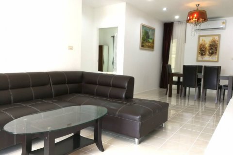 Casa de 3 dormitorios en Pattaya, Tailandia № 45541 - foto 16