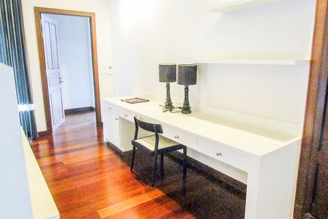Casa de 3 dormitorios en Pattaya, Tailandia № 45429 - foto 15
