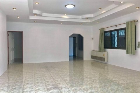 Casa de 3 dormitorios en Pattaya, Tailandia № 45544 - foto 5