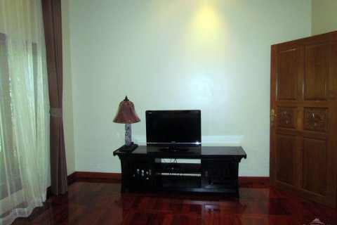 Casa de 2 dormitorios en Pattaya, Tailandia № 45509 - foto 22