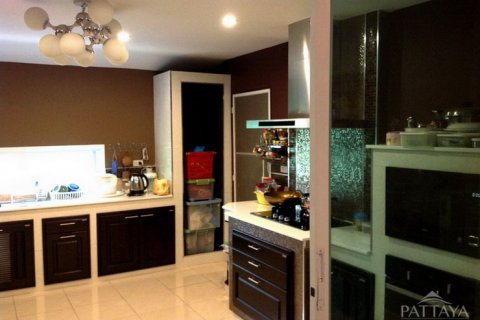 Casa de 3 dormitorios en Pattaya, Tailandia № 45465 - foto 3