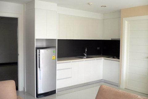 Condominio de 2 dormitorios en Jomtien Beach, Pattaya, Tailandia № 45030 - foto 3
