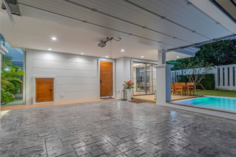Casa de 4 dormitorios en Pattaya, Tailandia № 46328 - foto 9