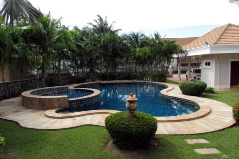 Casa de 3 dormitorios en Pattaya, Tailandia № 45435 - foto 6