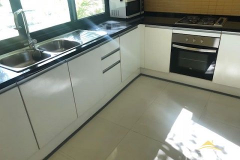 Casa de 4 dormitorios en Pattaya, Tailandia № 45471 - foto 11