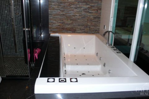 Condominio de 2 dormitorios en Pattaya, Tailandia № 45291 - foto 5