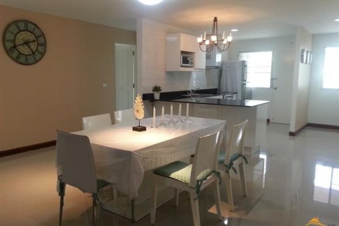 Condominio de 2 dormitorios en Pattaya, Tailandia № 45210 - foto 28