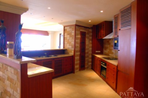 Condominio de 3 dormitorios en Pattaya, Tailandia № 45148 - foto 12