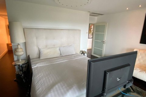 Condominio de 3 dormitorios en Pattaya, Tailandia № 45397 - foto 25