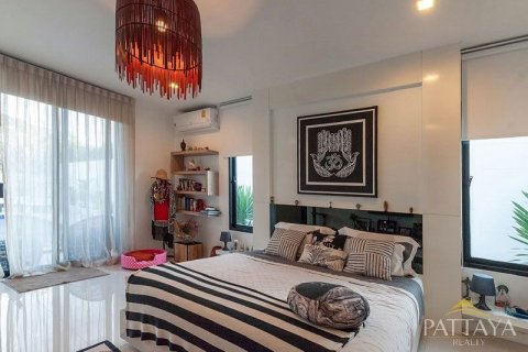 Casa de 3 dormitorios en Pattaya, Tailandia № 45472 - foto 13