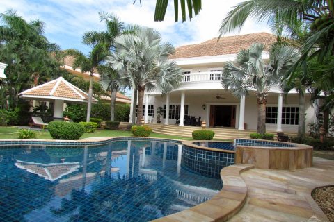 Casa de 3 dormitorios en Pattaya, Tailandia № 45435 - foto 5