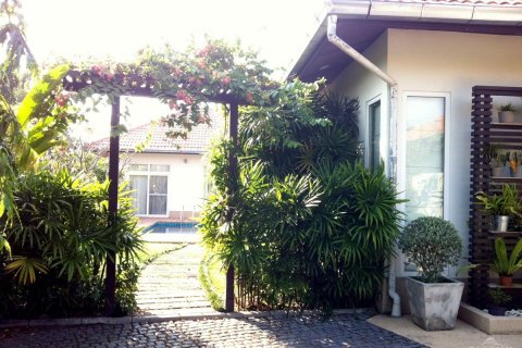 Casa de 3 dormitorios en Pattaya, Tailandia № 45501 - foto 21