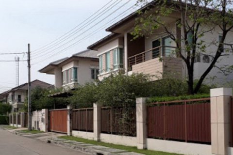 Sobre plano Burasiri Onnut - Bangna en Bangkok, Tailandia № 46425