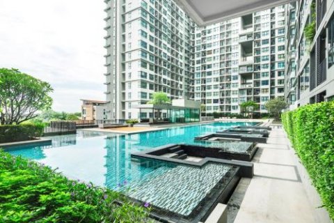 Sobre plano The Base Chaengwattana en Nonthaburi, Tailandia № 46292